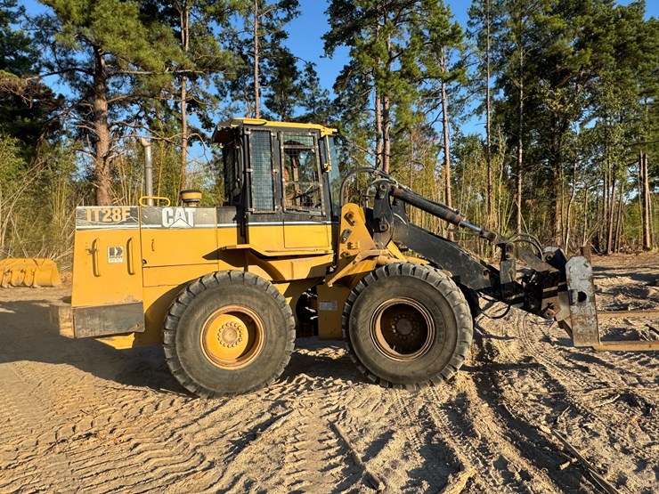 caterpillar-it28f-image-4