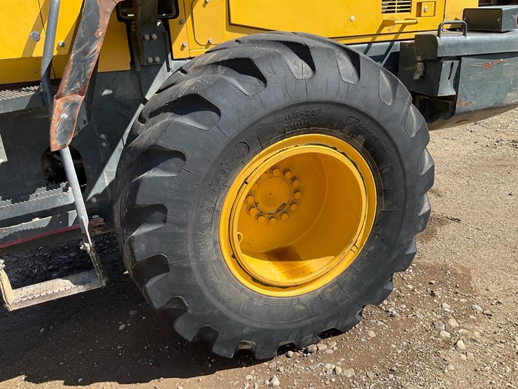 2016-komatsu-wa200-7-image-34