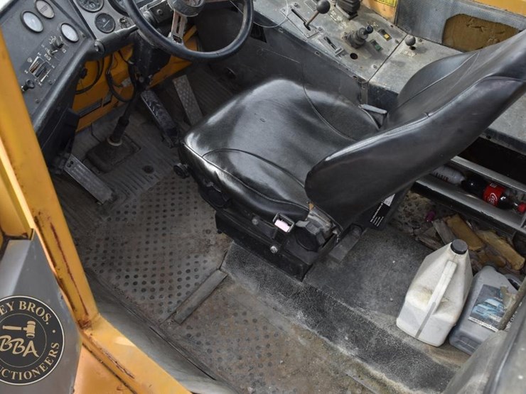 2001-volvo-a25c-image-38