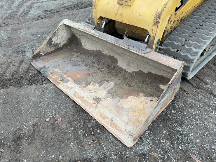 2009-caterpillar-279c-image-9