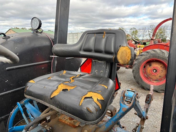 ford-4000-image-15