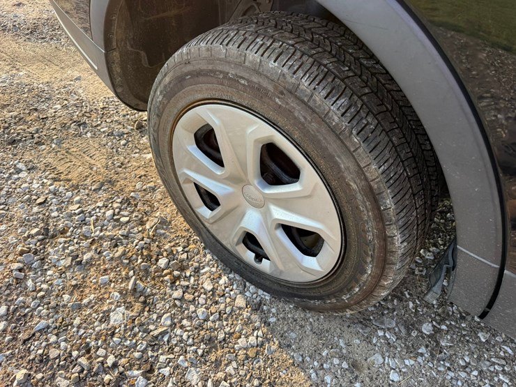 2018-ford-explorer-image-17
