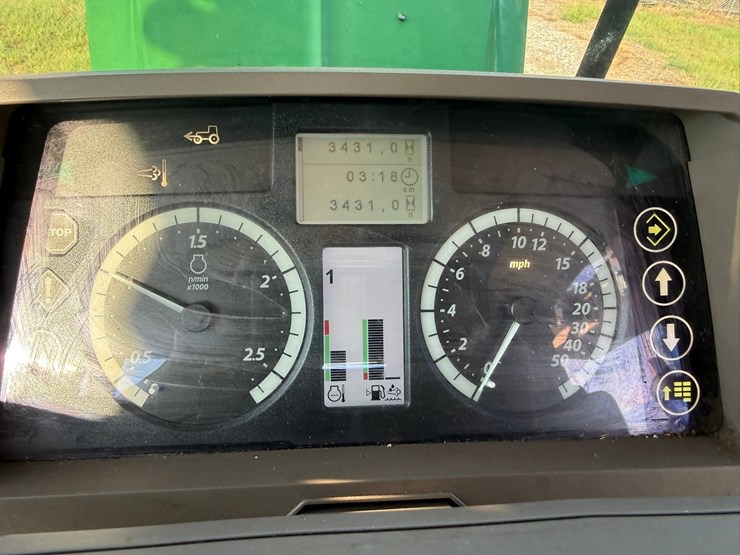 2017-john-deere-6110m-image-105