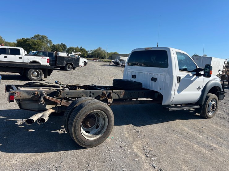 2012-ford-f550-image-3