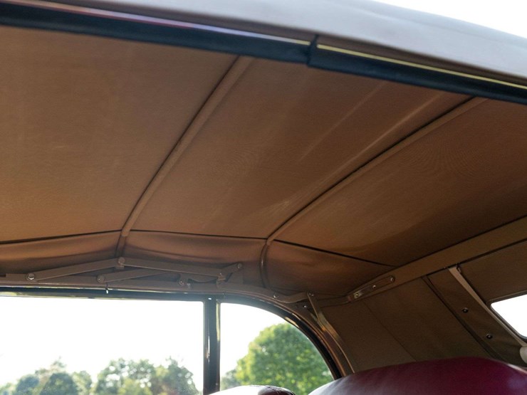 1947-ford-super-deluxe-sportsman-image-39