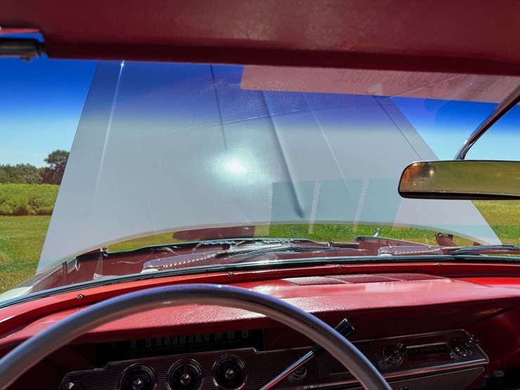 1961-chevrolet-impala-convertible-unrestored-original-image-107