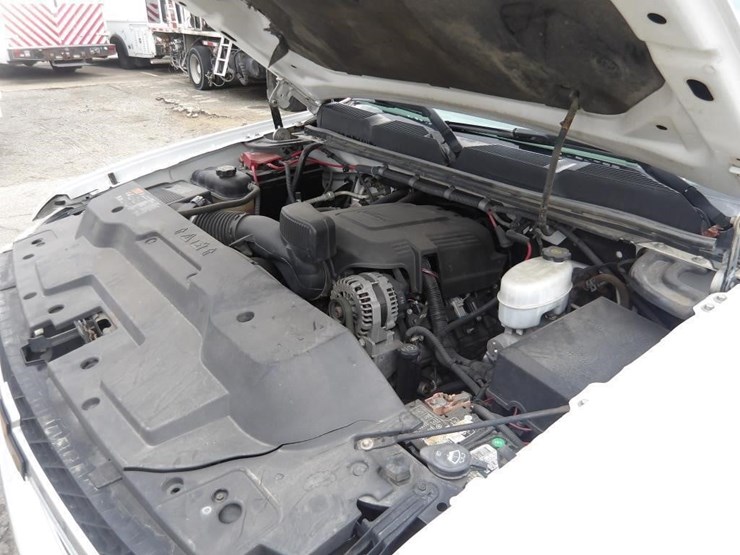 2013-chevrolet-silverado-3500-image-7