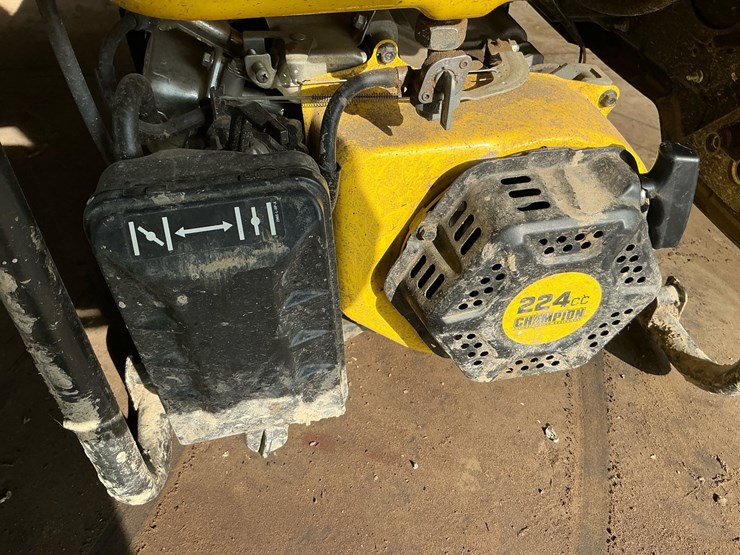#107-•-2022-champion-power-equipment-200921-portable-generator-image-9