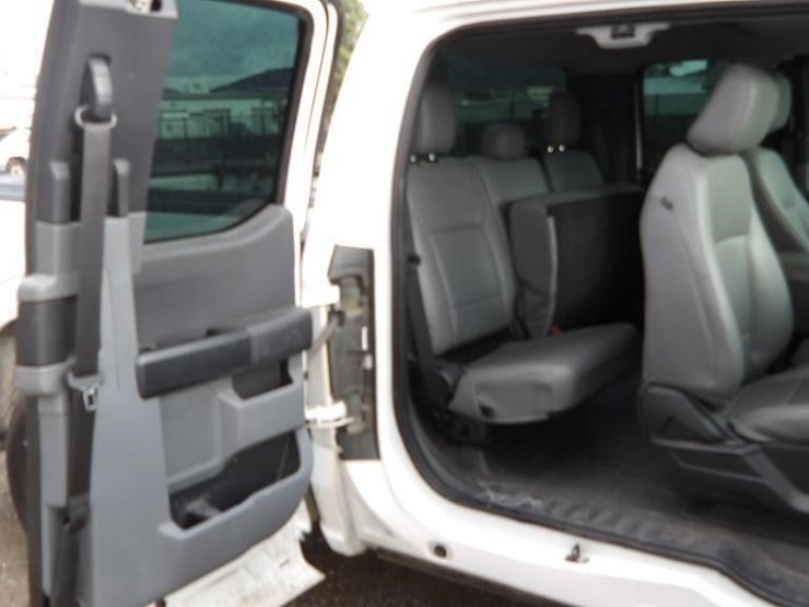 2021-ford-f150-image-12