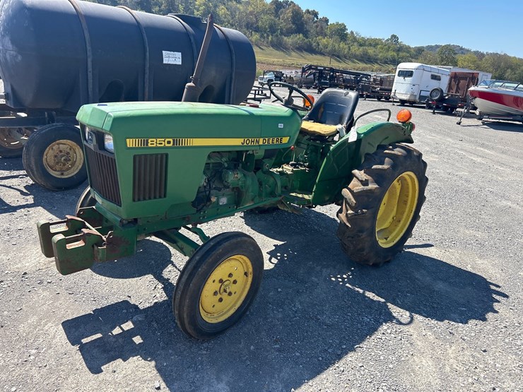 john-deere-850-image-3