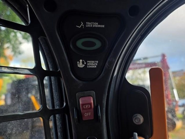 2018-bobcat-s550-image-53