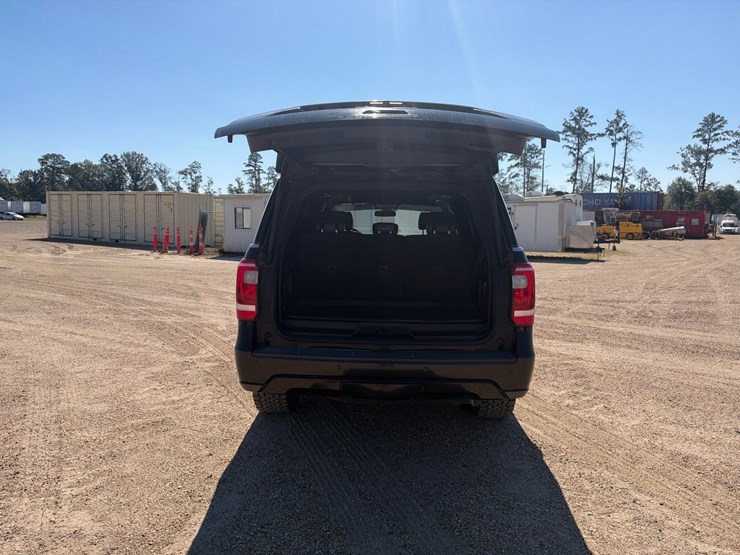 2020-ford-expedition-image-10