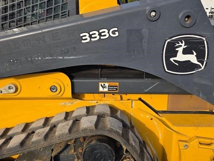 2022-deere-333g-image-25
