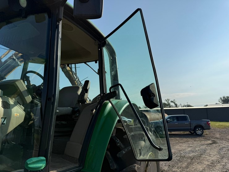 2017-john-deere-6110m-image-83