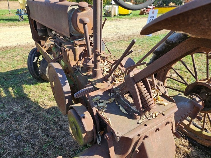 john-deere-model-b-image-27
