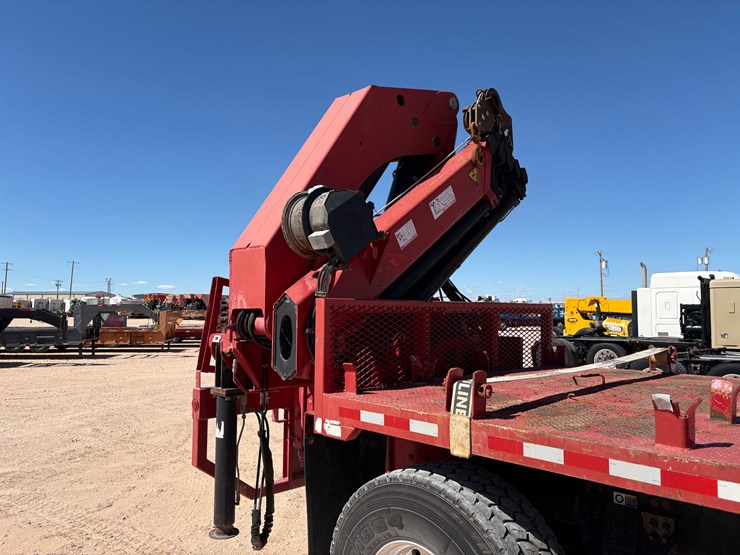 2013-kenworth-t800-image-4