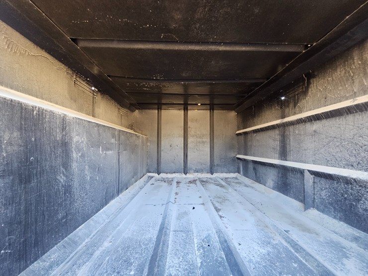 2005-international-durastar-4300-image-40