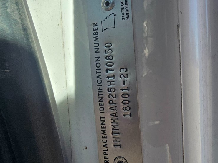 2005-international-durastar-4300-image-25
