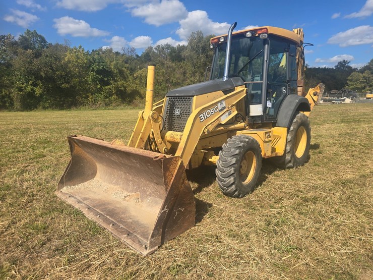 deere-310sg-image-1