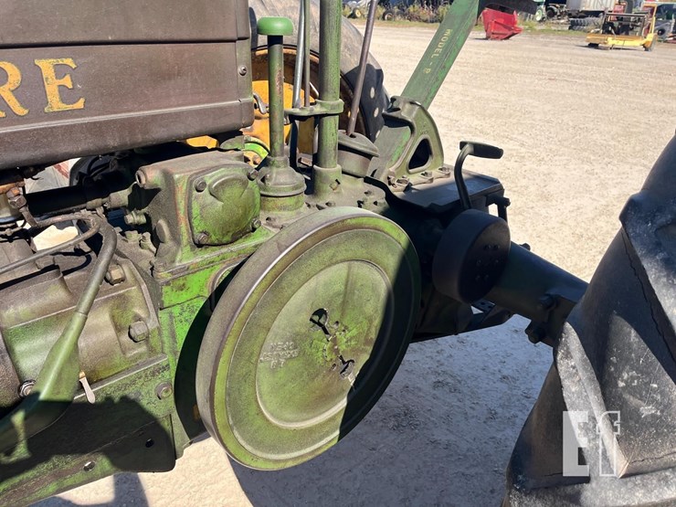 john-deere-b-image-8