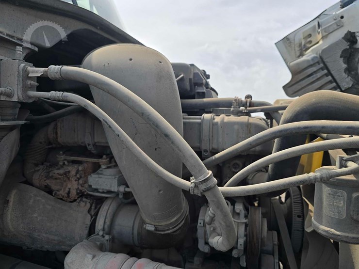 2018-freightliner-cascadia-125-image-20