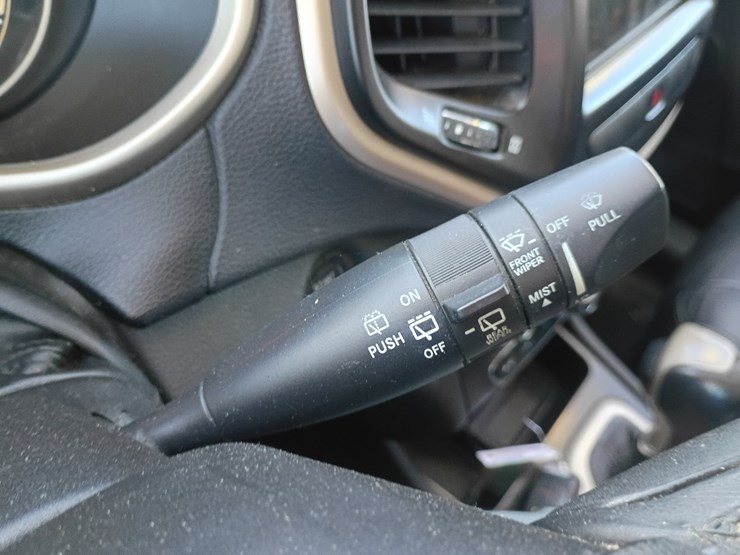 2014-jeep-cherokee-image-44