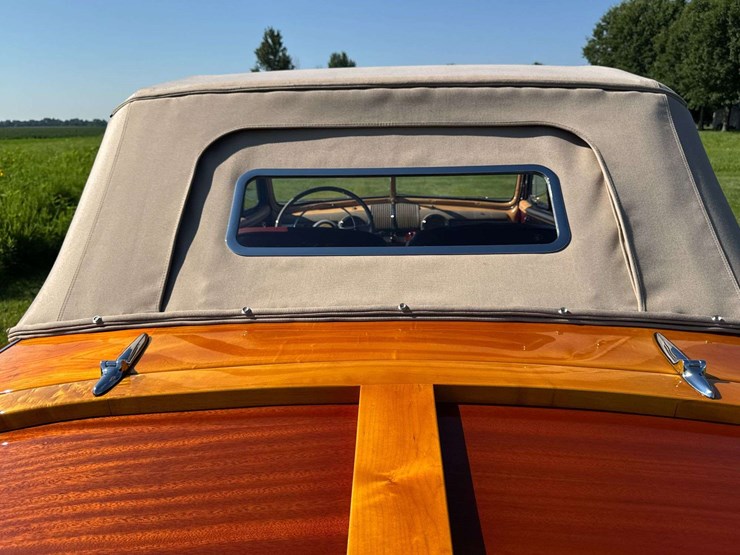 1947-ford-super-deluxe-sportsman-image-122