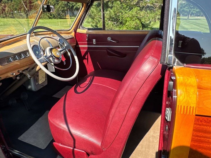 1947-ford-super-deluxe-sportsman-image-166
