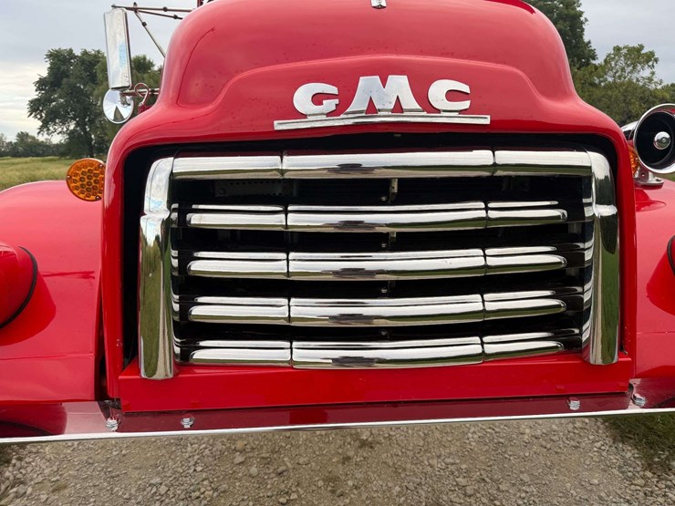 1953-gmc-630-event-truck-image-56
