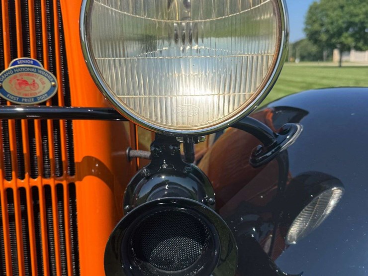 1933-ford-v8-roadster-pickup-image-100