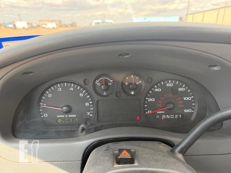 2011-ford-ranger-image-11
