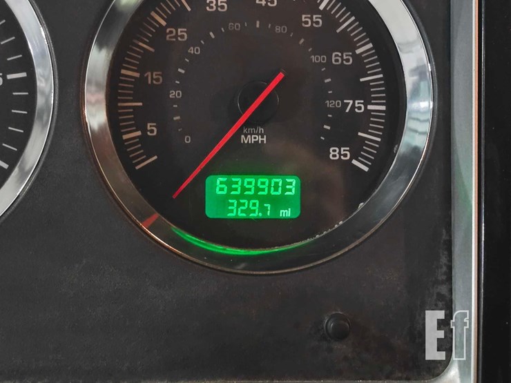 2009-kenworth-t800-image-13