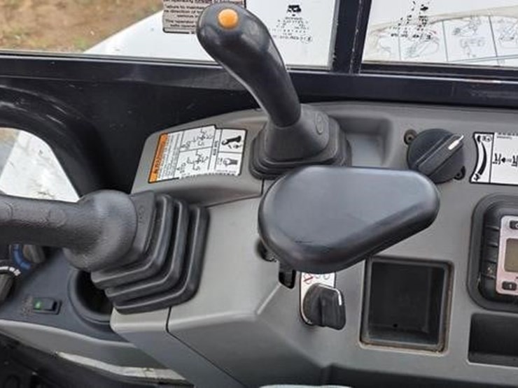 2019-bobcat-e55-image-64