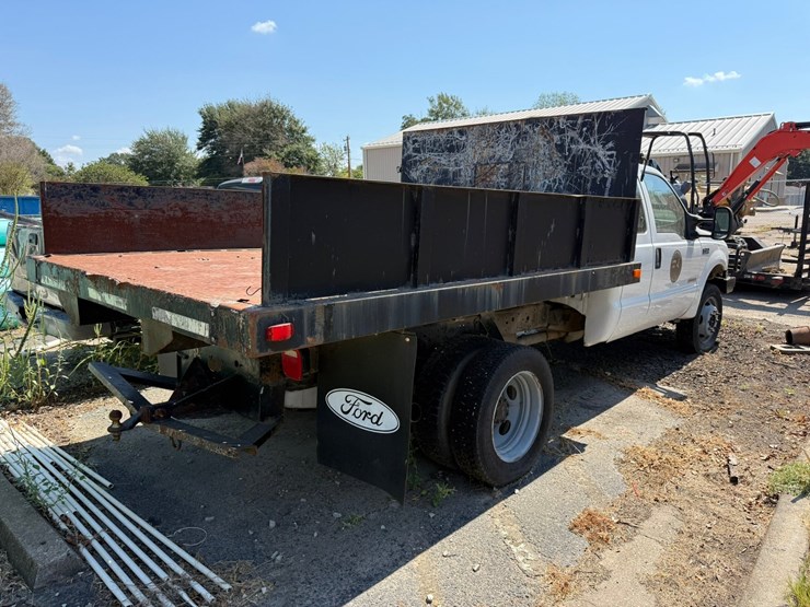 2004-ford-f450-image-3