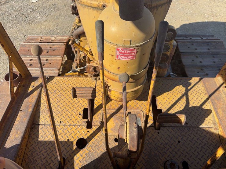 caterpillar-d7-image-39