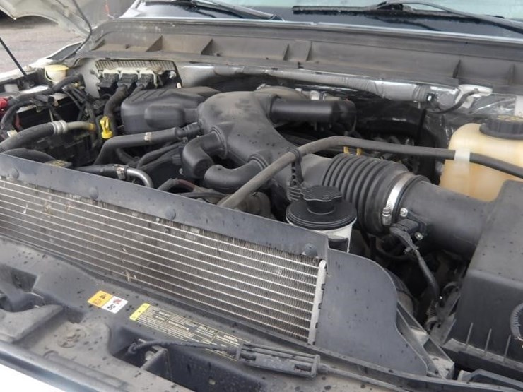 2011-ford-f550-image-5