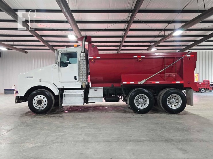 2004-kenworth-t800-image-5