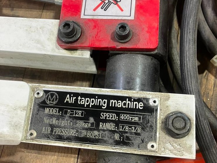 pneumatic-jack-knife-air-tapping-machine,-model-d-12r,-400-rpm,-80-psi,-1/8"-3/8",-w/-assorted-taps-image-3