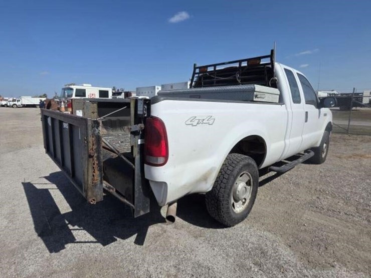 2006-ford-f250-image-3