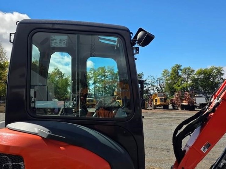 2025-kubota-kx033-4-image-26