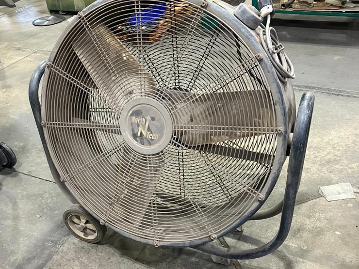 northtech-30"-barrel-fan-image-1