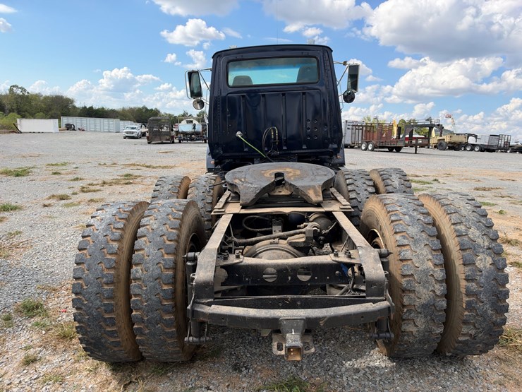 1996-ford-l9000-image-5