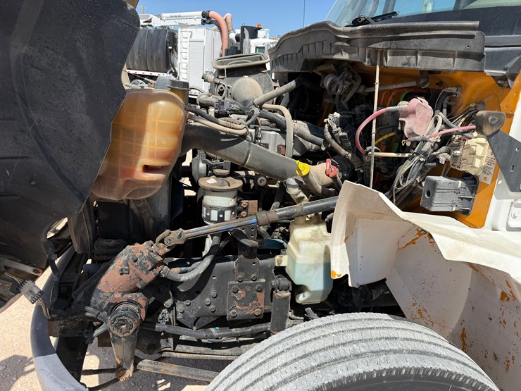 2010-international-durastar-4400-image-35