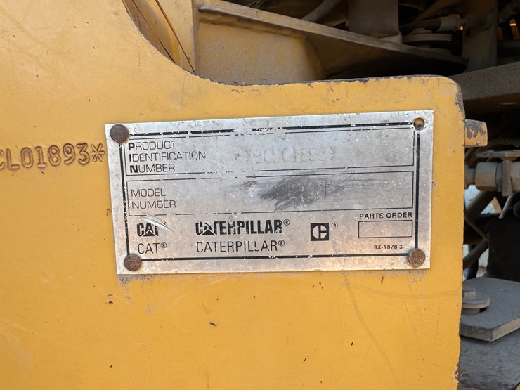 caterpillar-it28f-image-8