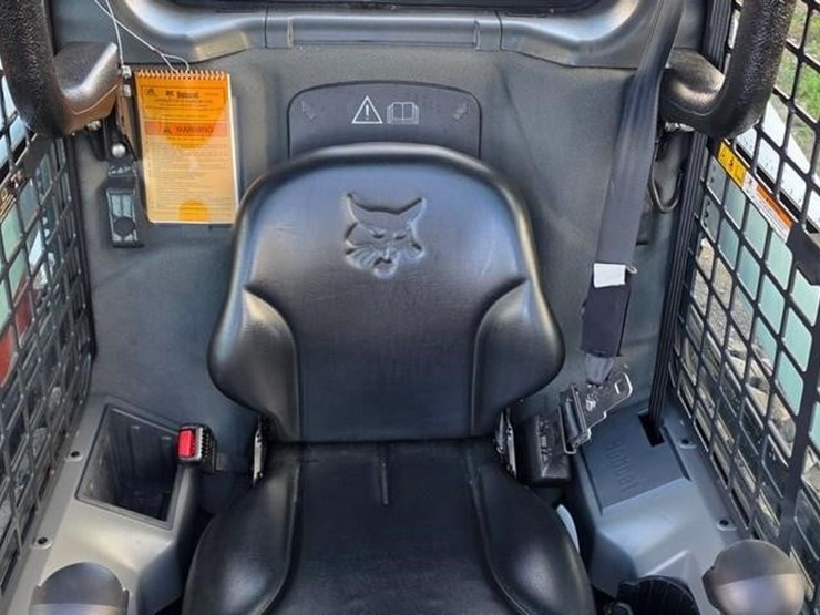2018-bobcat-s550-image-46