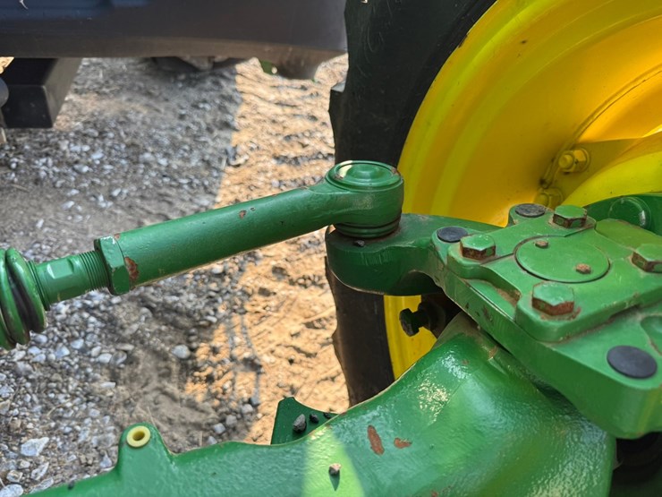 2017-john-deere-6110m-image-39