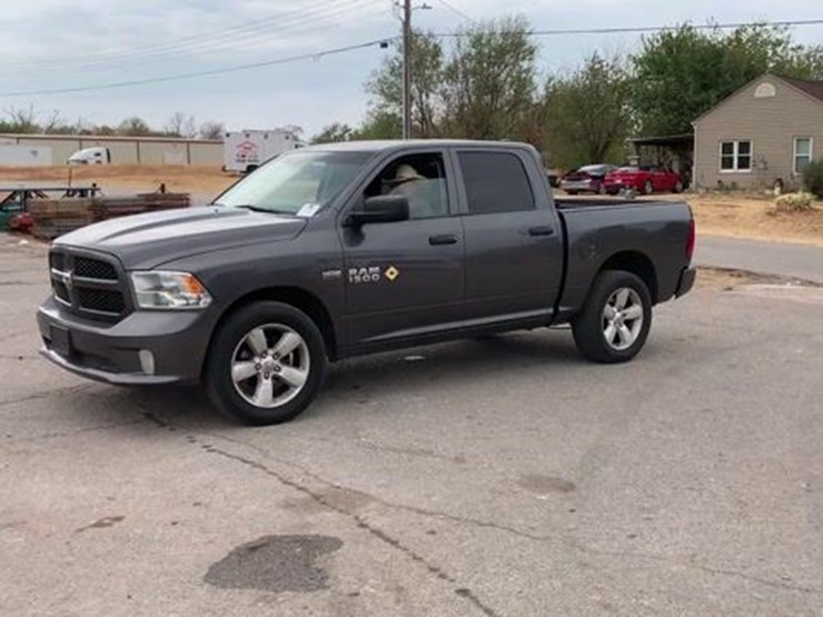 2015-dodge-ram-1500-image-10