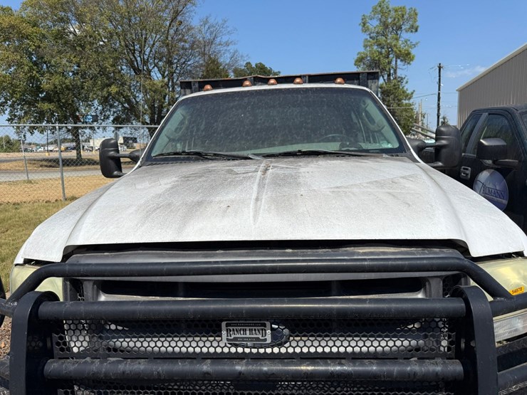 2004-ford-f450-image-33