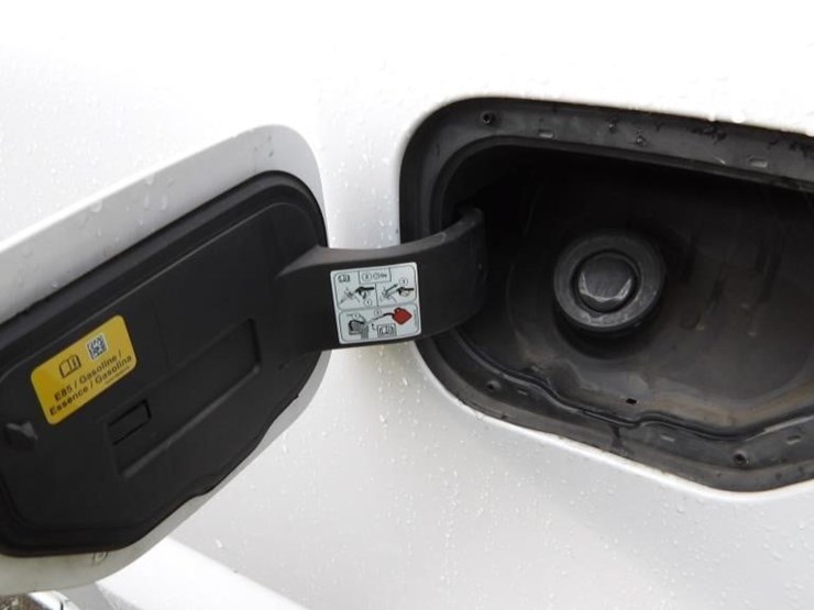 2021-ford-f150-image-6
