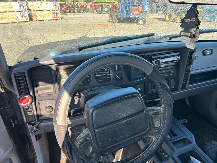 1996-jeep-cherokee-image-9